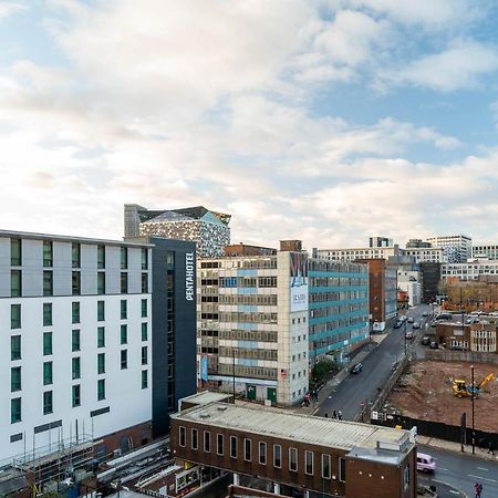 Maevela Apartments ☆ Pink Luxury Apartment With Balcony - Birmingham City Centre - 5 Min Walk From Bullring, Cube, Mailbox, New Street Station - Free Netflix & Wifi Extérieur photo